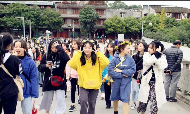 四川现代艺术学校
